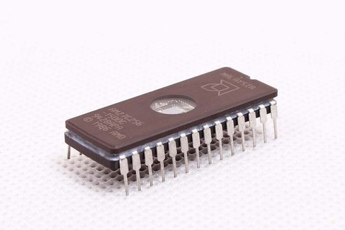 Stück am27c256 dip28 - 50,